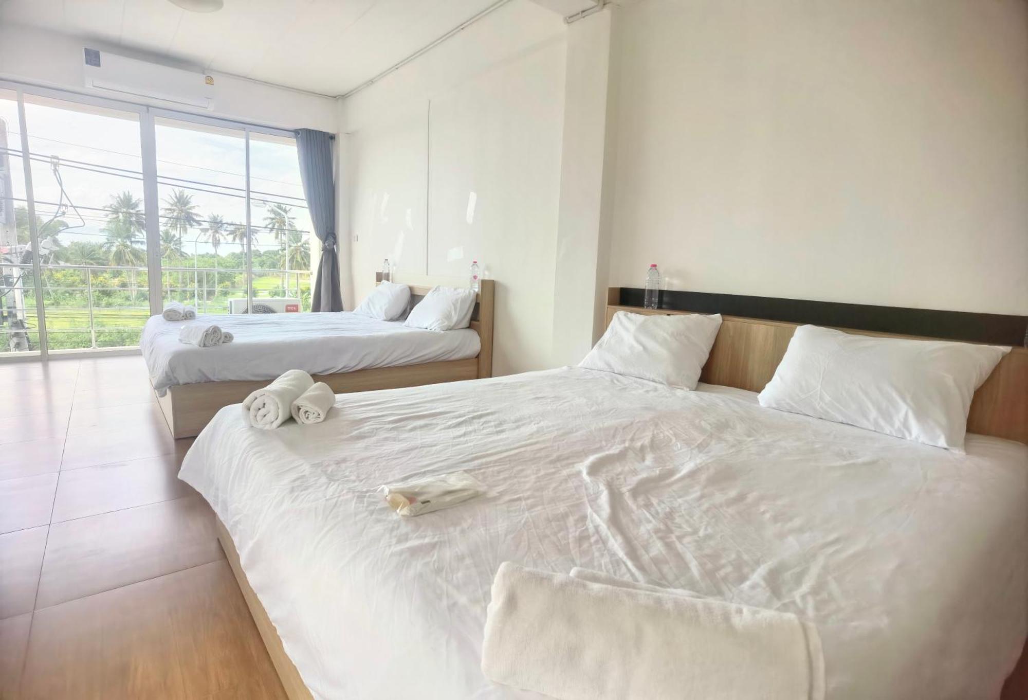 ホテル 115 Townhouse Ban Khlong Krang エクステリア 写真