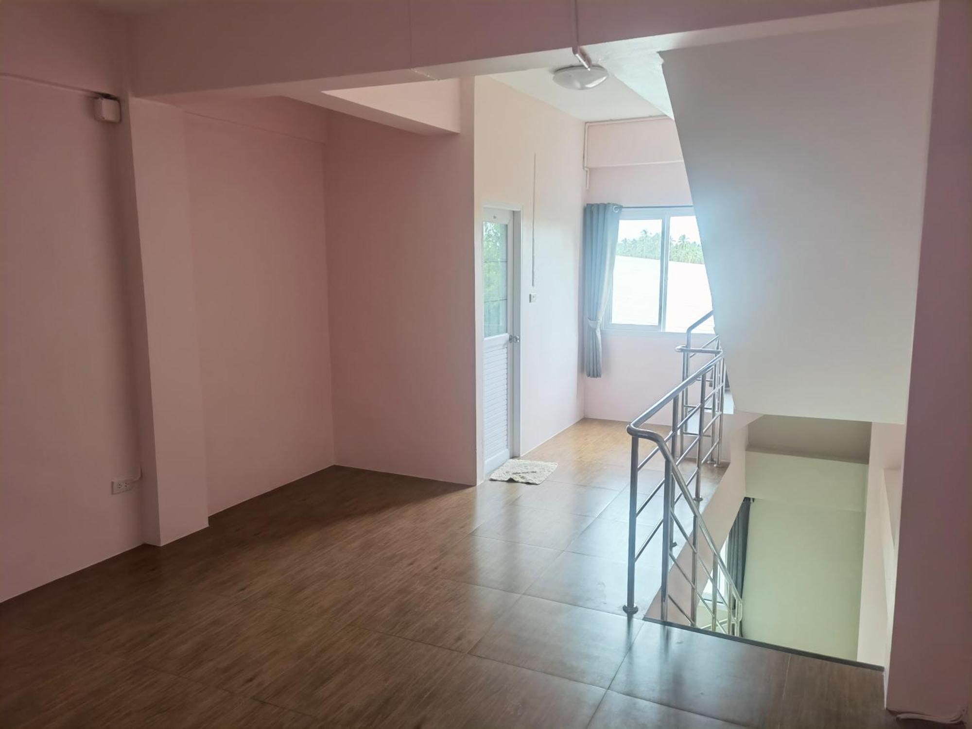 ホテル 115 Townhouse Ban Khlong Krang エクステリア 写真